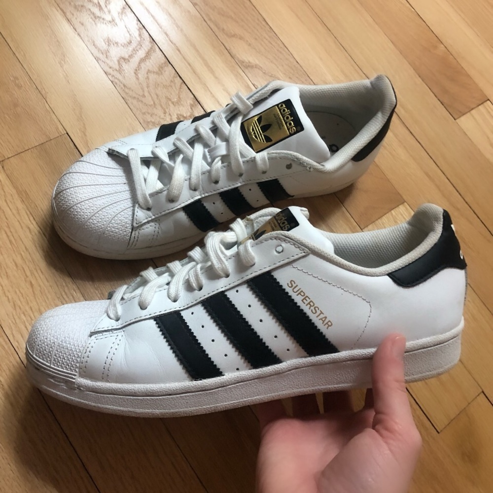 Adidas Superstar sneakers 8.5